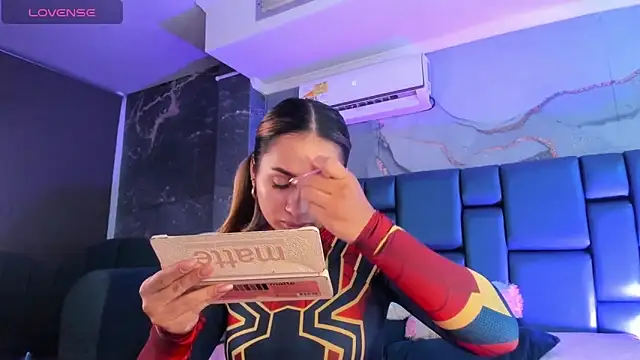 Snapshot of Vivi_prinncess chatting on February 20, 2025, 3:01 am Vivi prinncess online show from February 20, 2025, 3:01 am