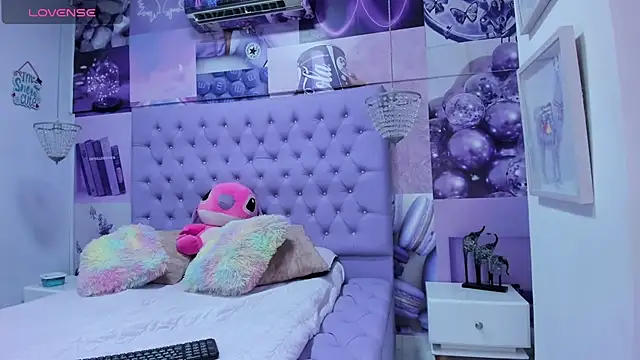 Snapshot of Vivi_prinncess chatting on February 27, 2025, 2:32 am Vivi prinncess online show from February 27, 2025, 2:32 am