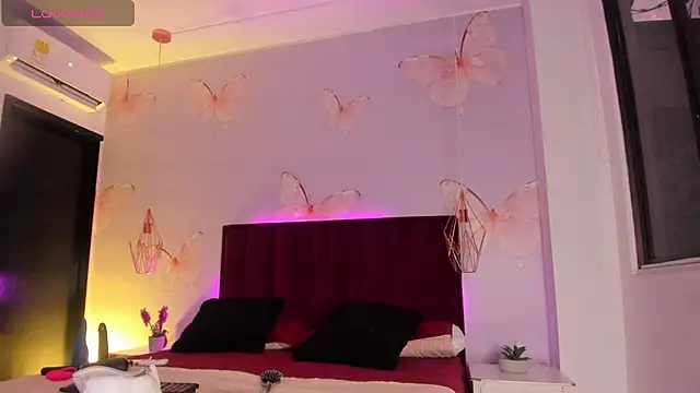 Snapshot of Vivi_prinncess chatting on September 9, 2025, 10:31 pm Vivi prinncess online show from September 9, 2025, 10:31 pm