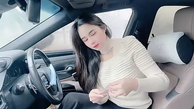 orla2021 online show from October 20, 2025, 12:55 am