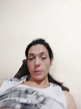 JoLeNe27 online show from October 22, 2025, 4:51 pm