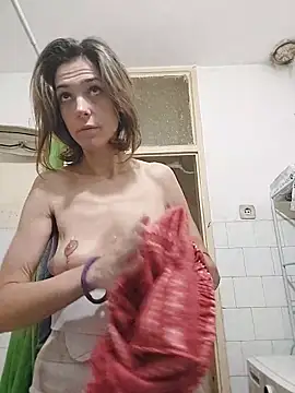 JoLeNe27 online show from February 12, 2026, 5:24 am