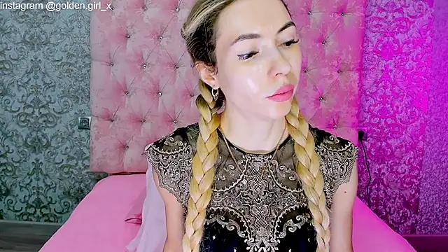 Snapshot of Akilla_Queen chatting on October 22, 2025, 2:01 am Akilla Queen online show from October 22, 2025, 2:01 am