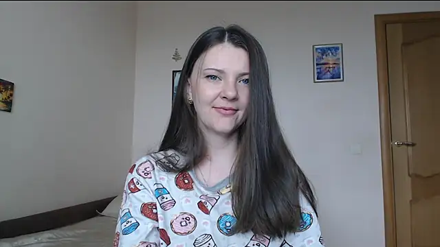 Snapshot of SugarTati chatting on July 9, 2026, 1:15 pm SugarTati online show from July 9, 2026, 1:15 pm