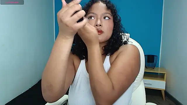 Dephne   online show from December 11, 2024, 12:44 pm