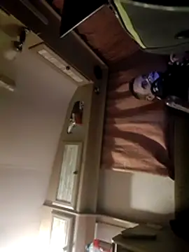 slamyke0 online show from April 25, 2026, 1:19 am