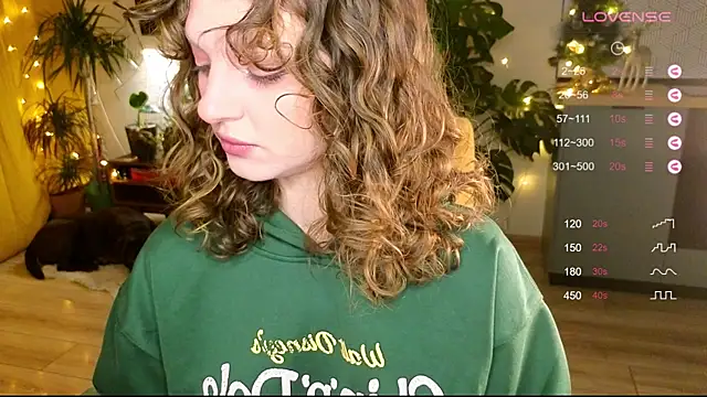 AliceKingsleigh online show from January 12, 2025, 4:50 pm