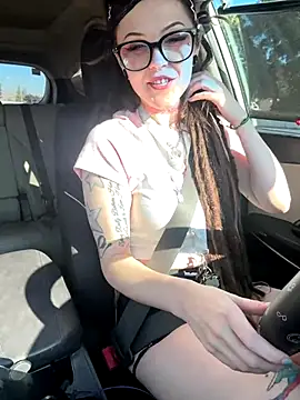 BlaizeyBBy online show from October 23, 2025, 10:30 pm