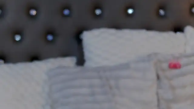 IsabelleEthan online show from January 29, 2025, 5:40 am