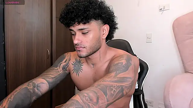 Alessandro Vanni online show from December 3, 2024, 12:16 pm