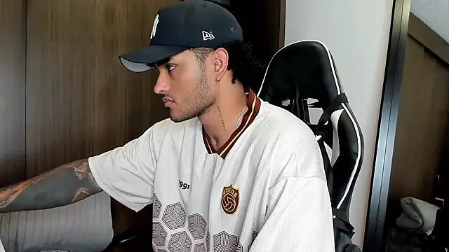 Alessandro Vanni online show from January 13, 2025, 11:17 pm