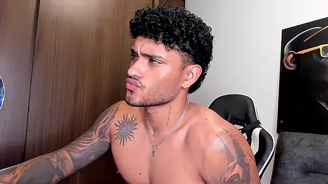 Alessandro Vanni online show from March 10, 2025, 6:27 am