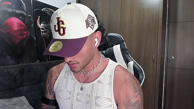 Alessandro Vanni online show from November 14, 2025, 1:48 am