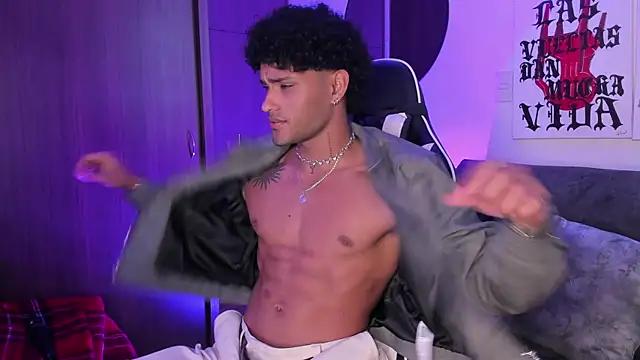 Alessandro Vanni online show from April 13, 2026, 9:31 pm