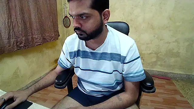 mynastyfuckerr online show from December 3, 2024, 2:05 pm