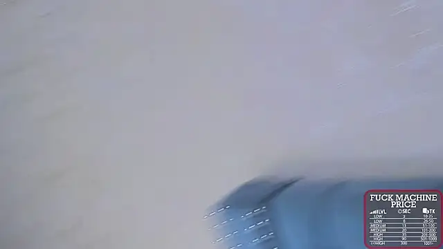 Imannejulienne online show from April 10, 2026, 1:55 am