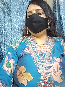 cute-tanvi online show from January 20, 2025, 1:18 am