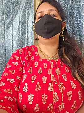 cute-tanvi online show from January 24, 2025, 5:21 am