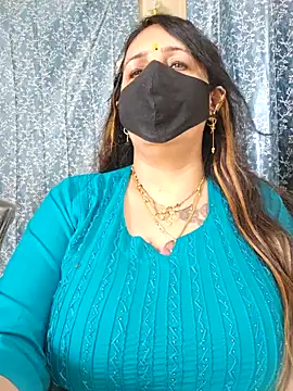 cute-tanvi online show from January 31, 2025, 8:32 am