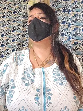 Snapshot of cute-tanvi chatting on September 25, 2025, 1:53 am cute-tanvi online show from September 25, 2025, 1:53 am