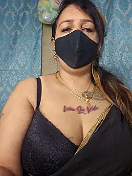 cute-tanvi online show from December 5, 2025, 1:36 am