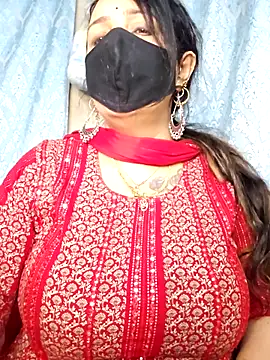 cute-tanvi online show from February 22, 2026, 11:58 pm