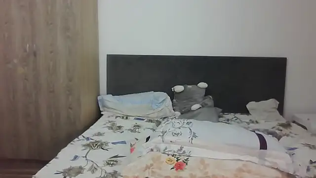 Snapshot of Naughtyredd chatting on June 12, 2026, 10:14 am Naughtyredd online show from June 12, 2026, 10:14 am