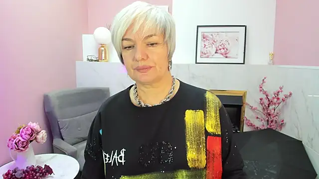 CarmenSoft online show from October 26, 2025, 8:26 pm