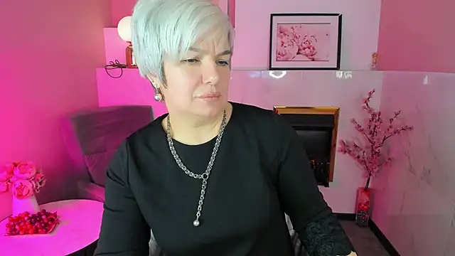 CarmenSoft online show from December 15, 2025, 9:52 pm