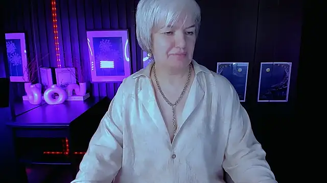 CarmenSoft online show from July 18, 2026, 8:40 am