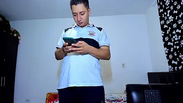 ares sexxx online show from September 9, 2025, 1:49 am