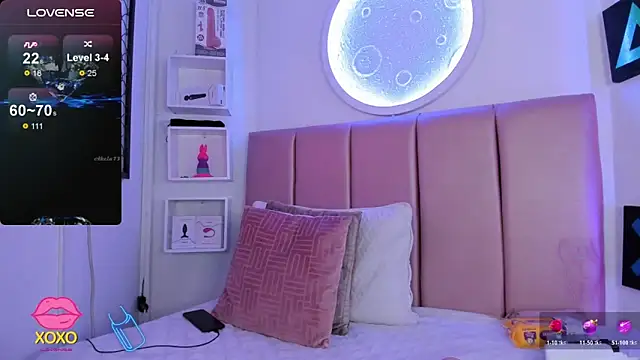 pamela dimantis  online show from October 24, 2025, 2:52 am