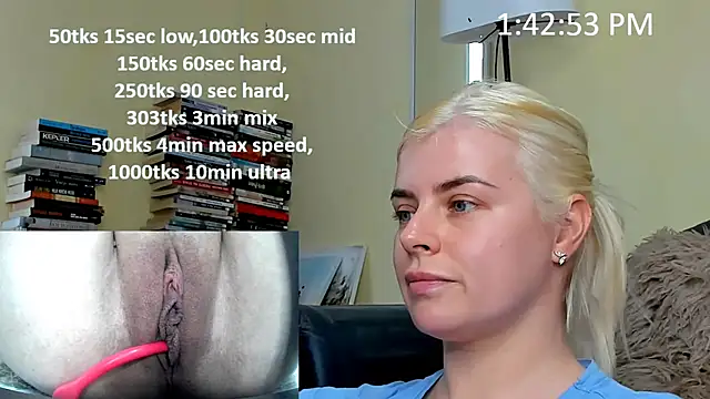 queenofthenighttt online show from February 3, 2026, 12:43 pm