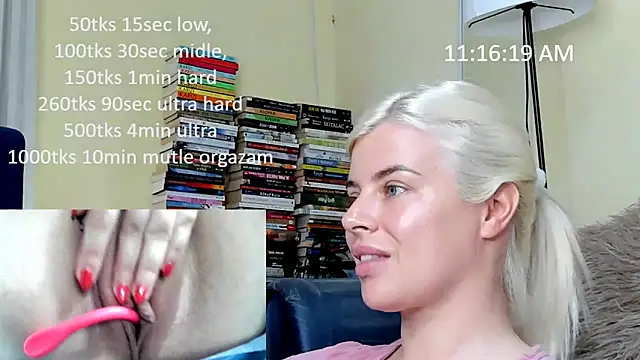 Snapshot of queenofthenighttt chatting on May 12, 2026, 9:17 am queenofthenighttt online show from May 12, 2026, 9:17 am