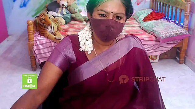 Snapshot of Novapol chatting on December 15, 2024, 11:34 am Novapol online show from December 15, 2024, 11:34 am