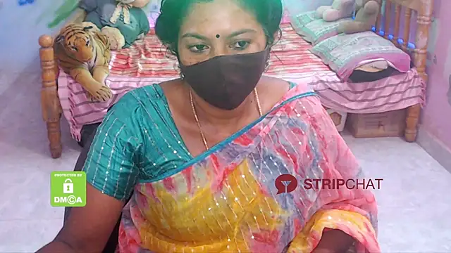 Snapshot of Novapol chatting on January 5, 2025, 3:43 am Novapol online show from January 5, 2025, 3:43 am