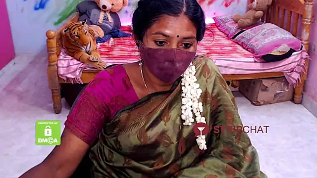 Snapshot of Novapol chatting on January 26, 2025, 12:11 pm Novapol online show from January 26, 2025, 12:11 pm