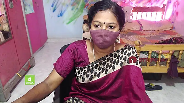 Snapshot of Novapol chatting on September 17, 2025, 12:40 pm Novapol online show from September 17, 2025, 12:40 pm