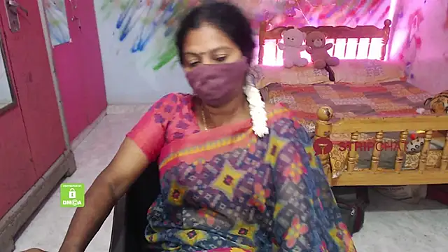 Snapshot of Novapol chatting on October 7, 2025, 5:54 pm Novapol online show from October 7, 2025, 5:54 pm