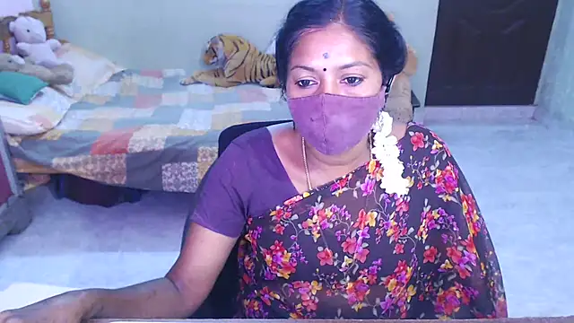 Snapshot of Novapol chatting on July 1, 2026, 5:12 pm Novapol online show from July 1, 2026, 5:12 pm