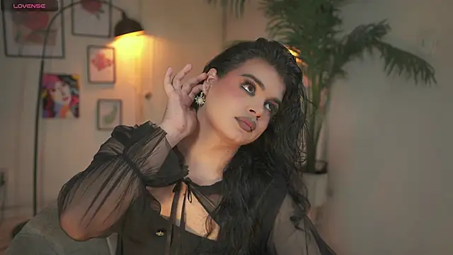 artechloe online show from December 19, 2025, 10:39 pm