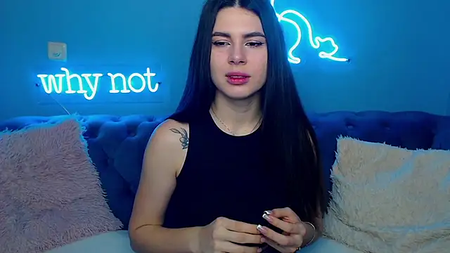 ViollinaLove online show from January 17, 2025, 5:42 am