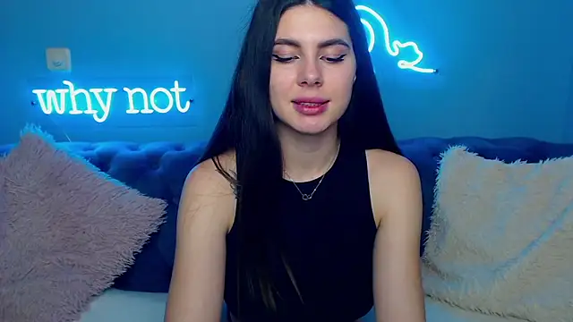 ViollinaLove online show from February 3, 2025, 8:46 am