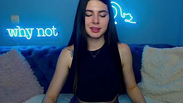 ViollinaLove online show from February 3, 2025, 11:53 am