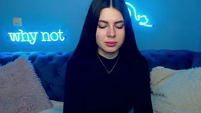 ViollinaLove online show from February 4, 2025, 11:49 am