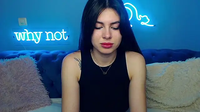 ViollinaLove online show from March 2, 2025, 11:39 am