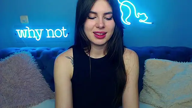 ViollinaLove online show from March 2, 2025, 2:43 pm