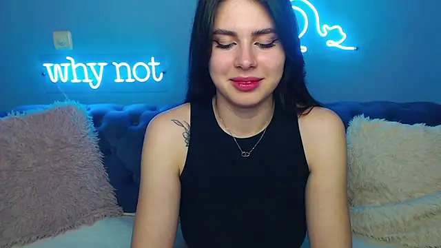 ViollinaLove online show from March 14, 2025, 5:57 pm