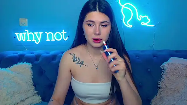 ViollinaLove online show from March 13, 2026, 5:47 am