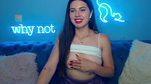 Snapshot of ViollinaLove chatting on June 21, 2026, 4:48 am ViollinaLove online show from June 21, 2026, 4:48 am